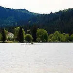 回音湖餐厅酒店 酒店 热拉梅