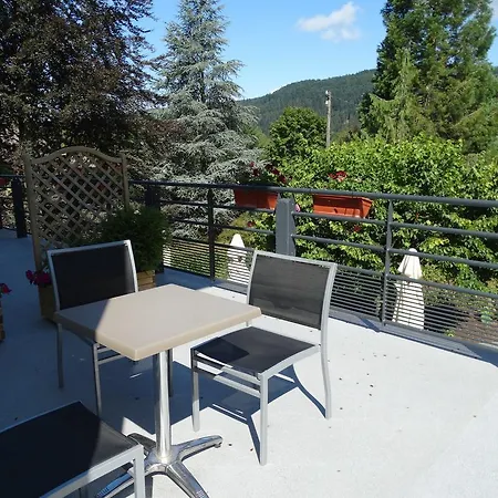 Hotel Restaurant L Echo Du 2*